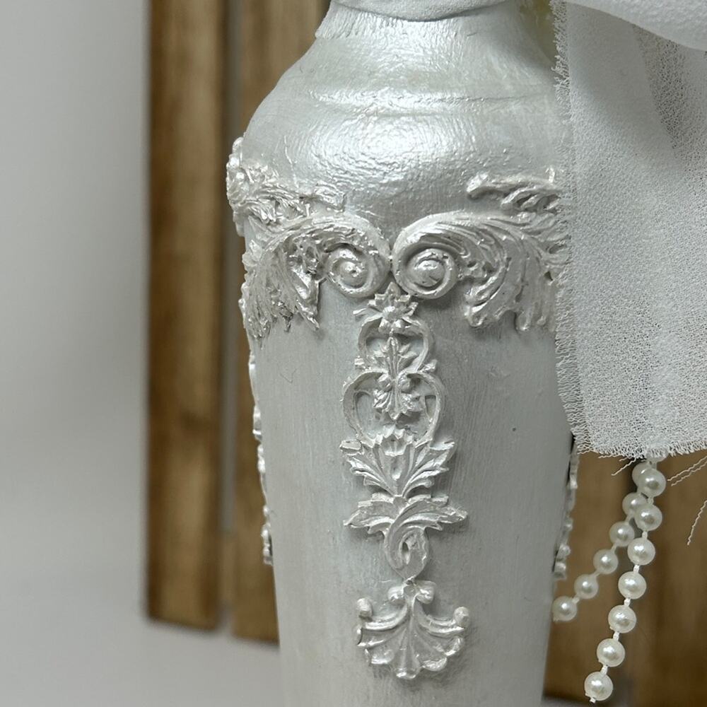 Simple & Elegant White Decorative Hand Crafted Bottle with Bow - Picture 6 of 12